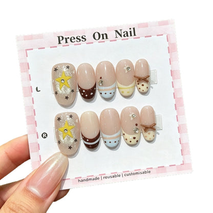 Kreativ Press-On Nagelkunst Set mit dekorativen Stern- und Punktdesigns