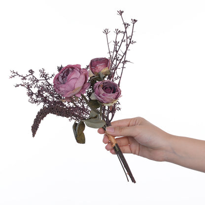 Romantischer Trockenblumenstrauß