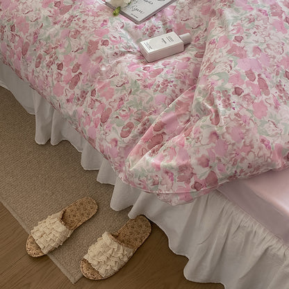 Bettbezug-Garnitur aus feinem Baumwollsatin mit aquarelliertem Blumenprint und atmungsaktivem Perkal-Effekt