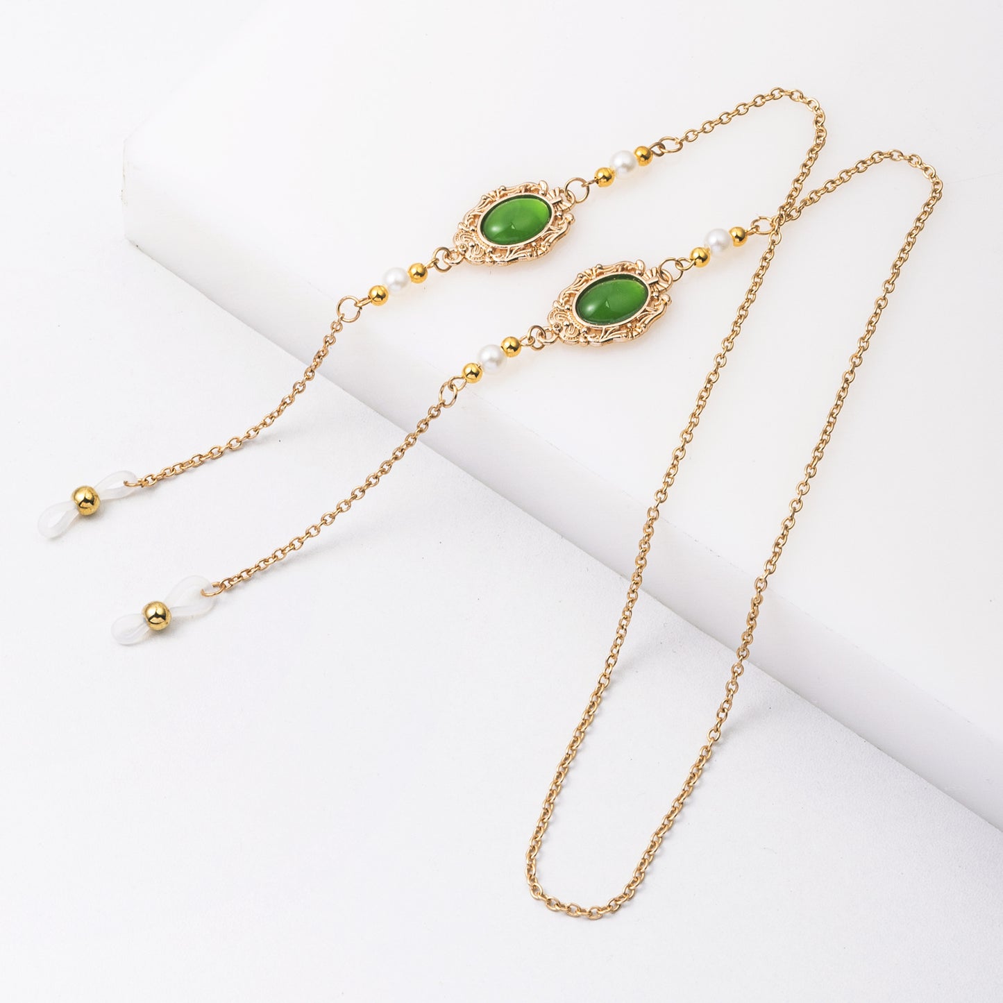 Elegante Perlen- und grünes Stein-Ohrringe Brehn
