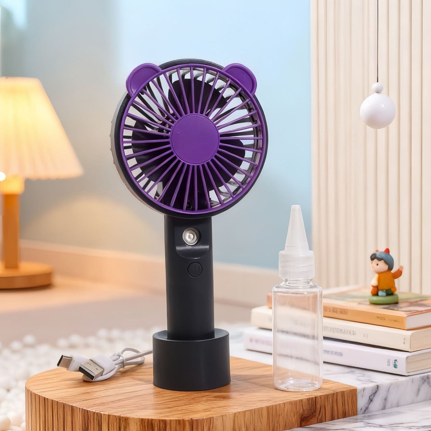 Frauen Tragbarer Handventilator mit Sprühfunktion Brehn