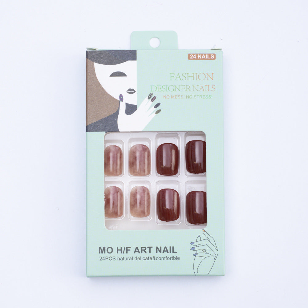 Kunstnagelset mit elegantem Farbverlauf und stylischen Oberflächen Brehn