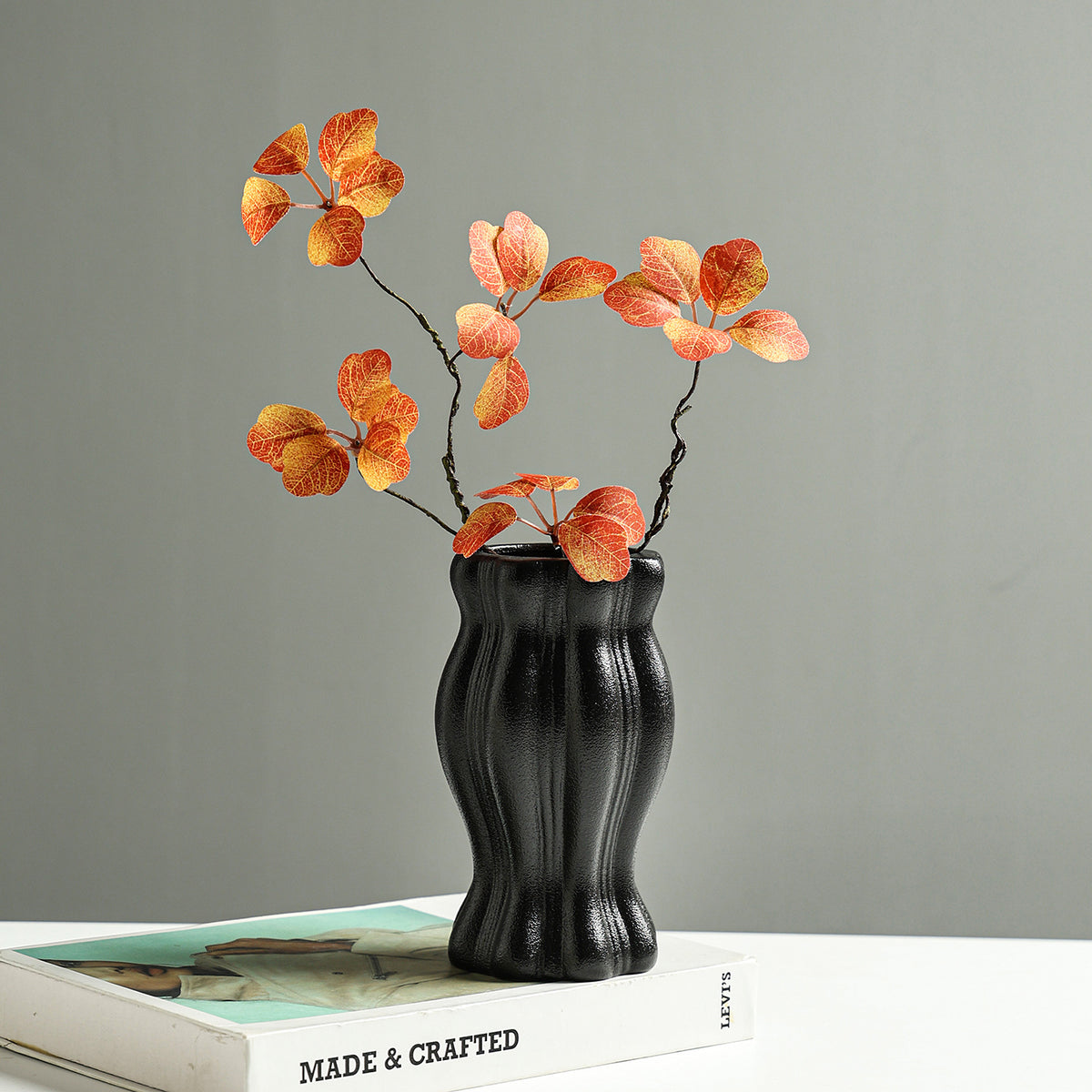 Elegante dekorative Keramik-Blumenvase