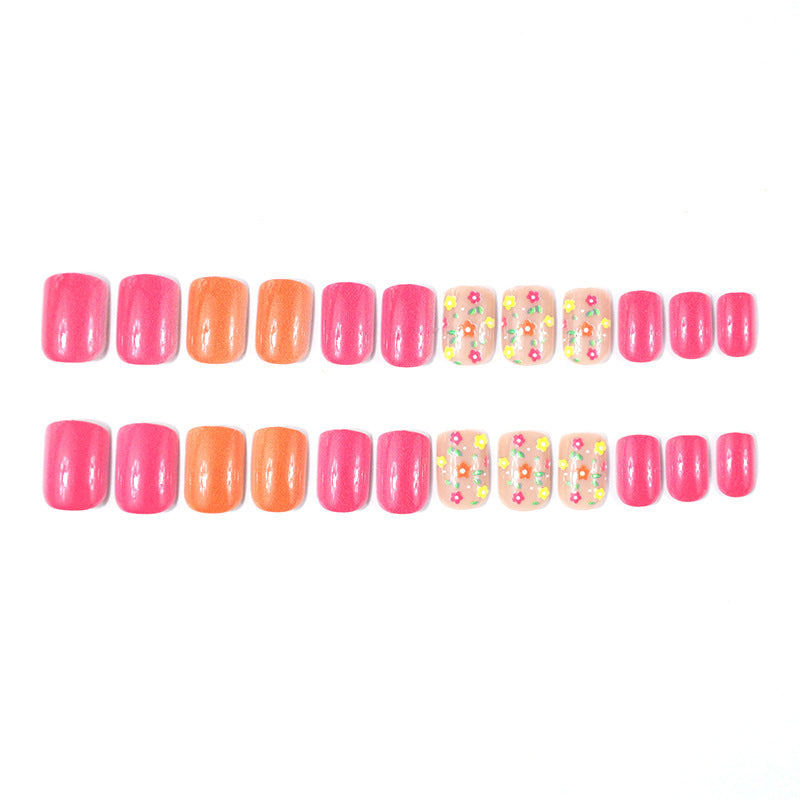 Trendiges Floral-Nagelkunst-Design Brehn