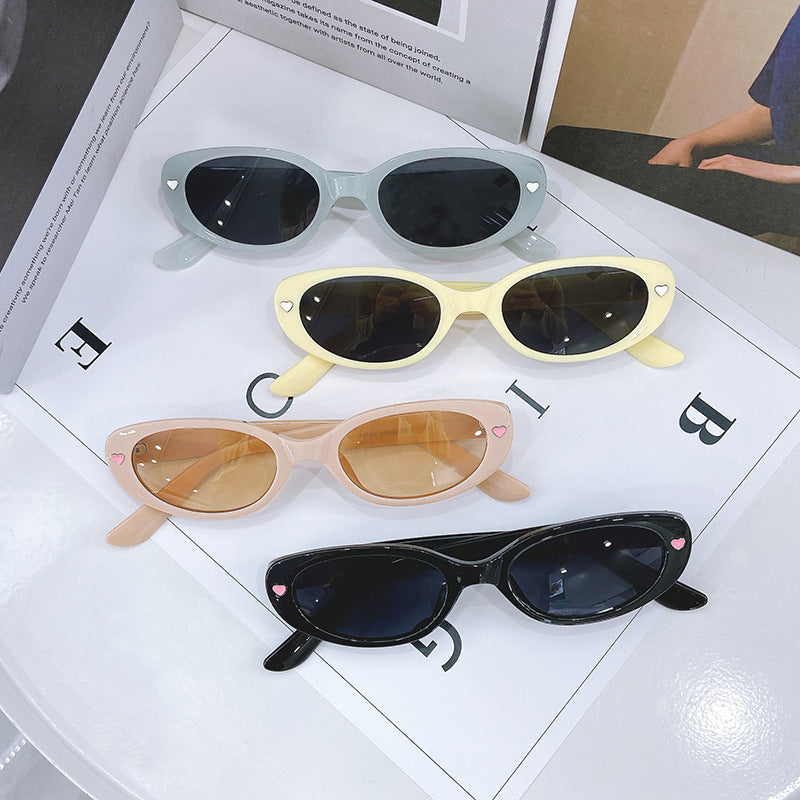 Modische Cat-Eye Sonnenbrille mit Herzen Brehn