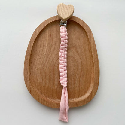 Geflochtener Stoff Schnullerclip mit Holzherz Sicherheitsklammer