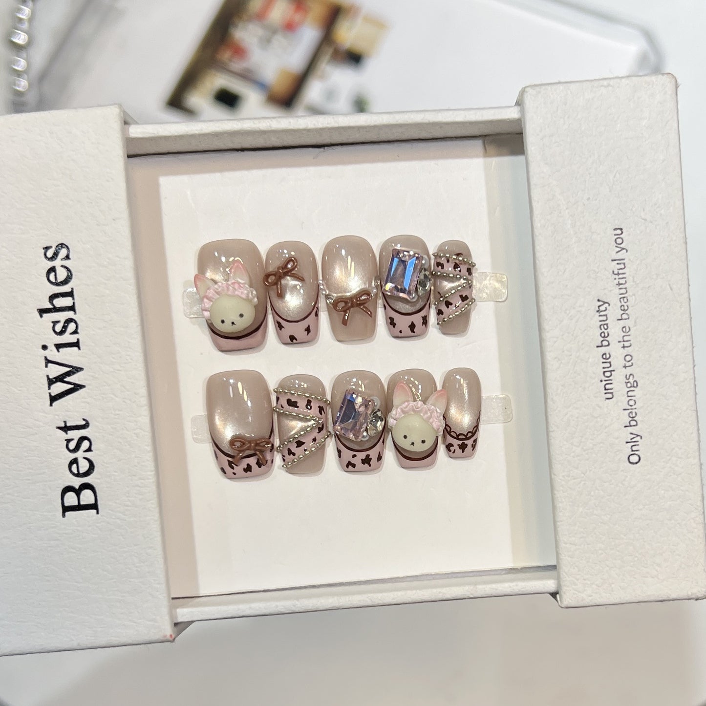 Verspieltes Tier-Themen Press-On Nagelset Brehn