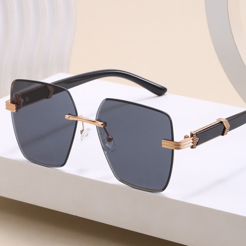 Damen Luxus-Sonnenbrille mit einzigartigem Rahmen und edlen Akzenten Brehn