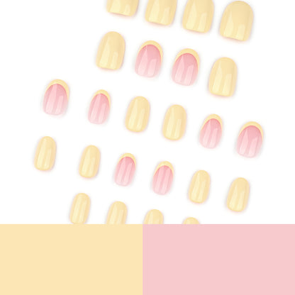 Kunstvolle Nagelkunst mit eleganter French-Spitze Brehn