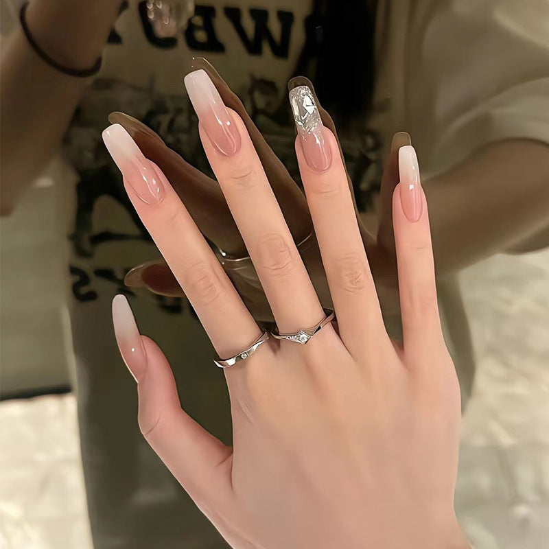 Dekoratives Press-On Nagelkunst-Set Brehn