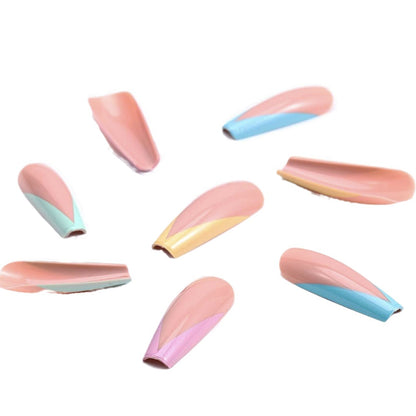 Stiletto Press-On Nail Art Set mit elegantem geometrischen Design