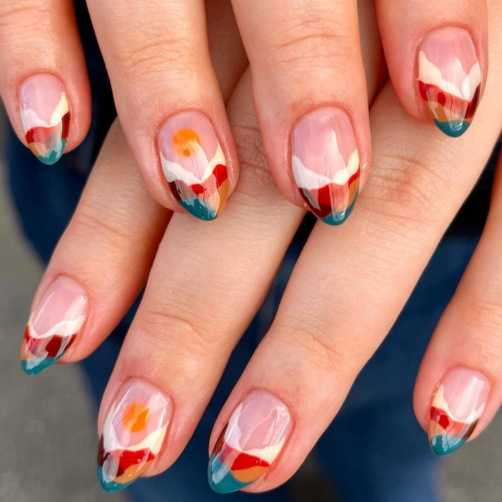 Kunstvolle Nagelspitzen mit modernem Farbverlauf Brehn