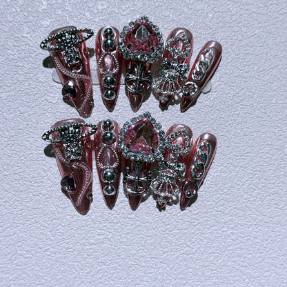 Glamouröse Nagelkunst Verlängerungen