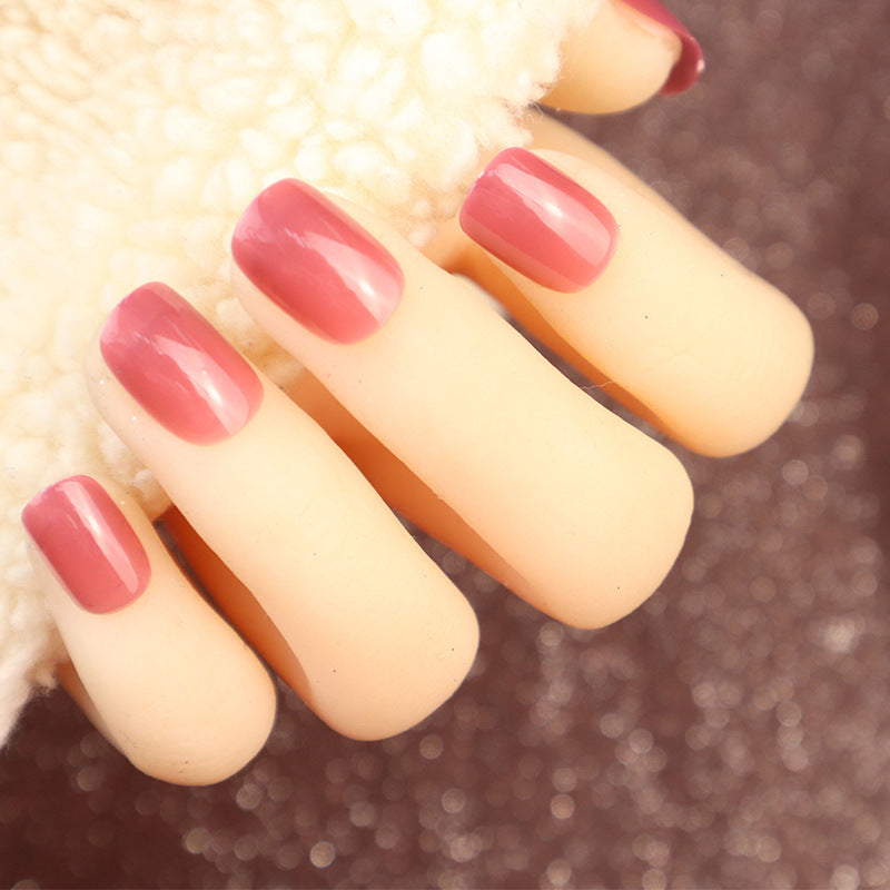 Glänzendes Gel Press-On Nagel Set Brehn
