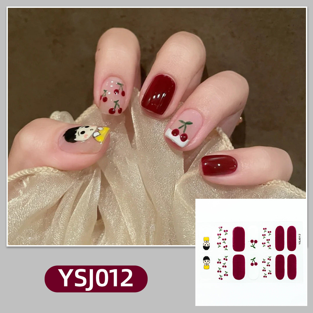 Kunstvolle Nagelverzierung mit Glitzerdetails Brehn