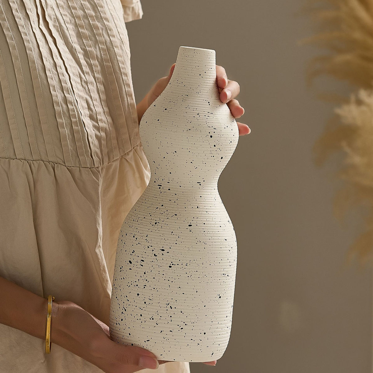 Elegante und Kunstvolle Keramikvase Brehn
