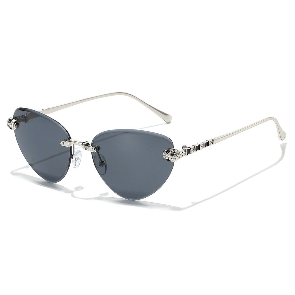 Designer Cat-Eye Sonnenbrille mit dekorativen Akzenten Brehn