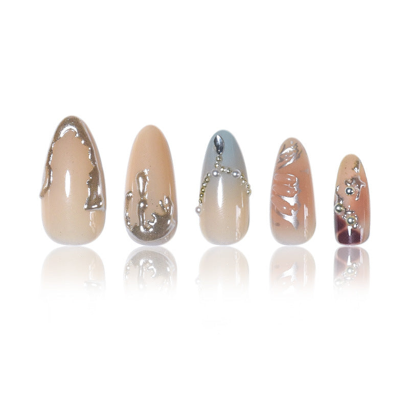 Elegante Stiletto-Nagelverlängerungen Brehn