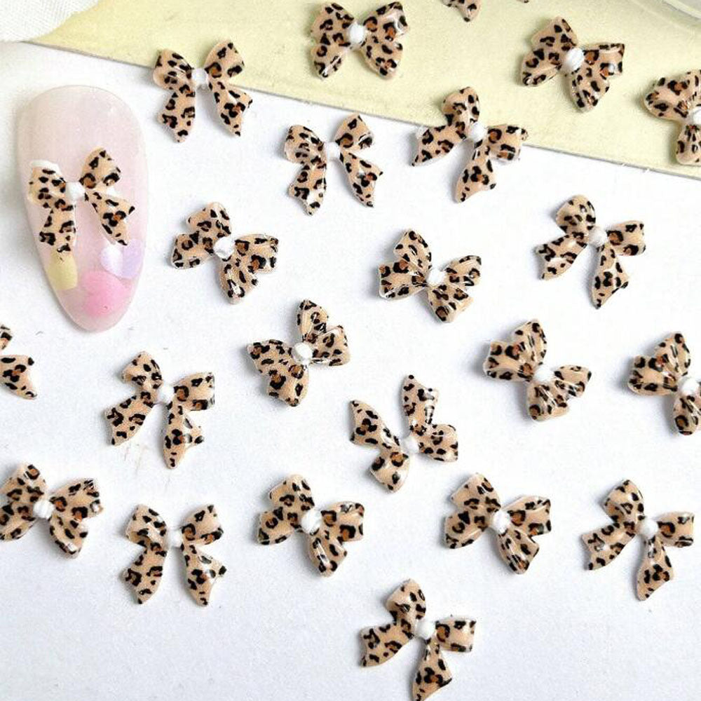 Dekorative Leopardenmuster Nagel Kunst Charms