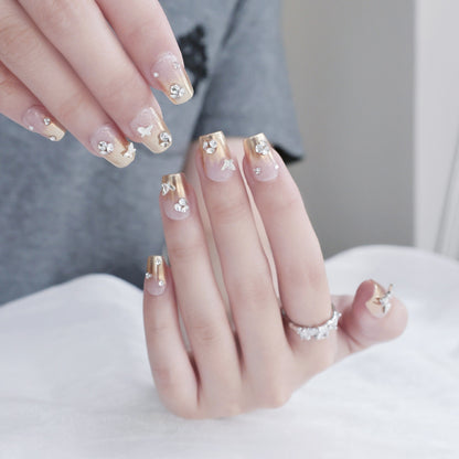 Dekoratives, mit Strass verziertes Press-On-Nagel-Set