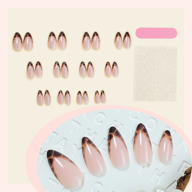 Stylisches Acryl French Tip Press-On Nagel Set Brehn