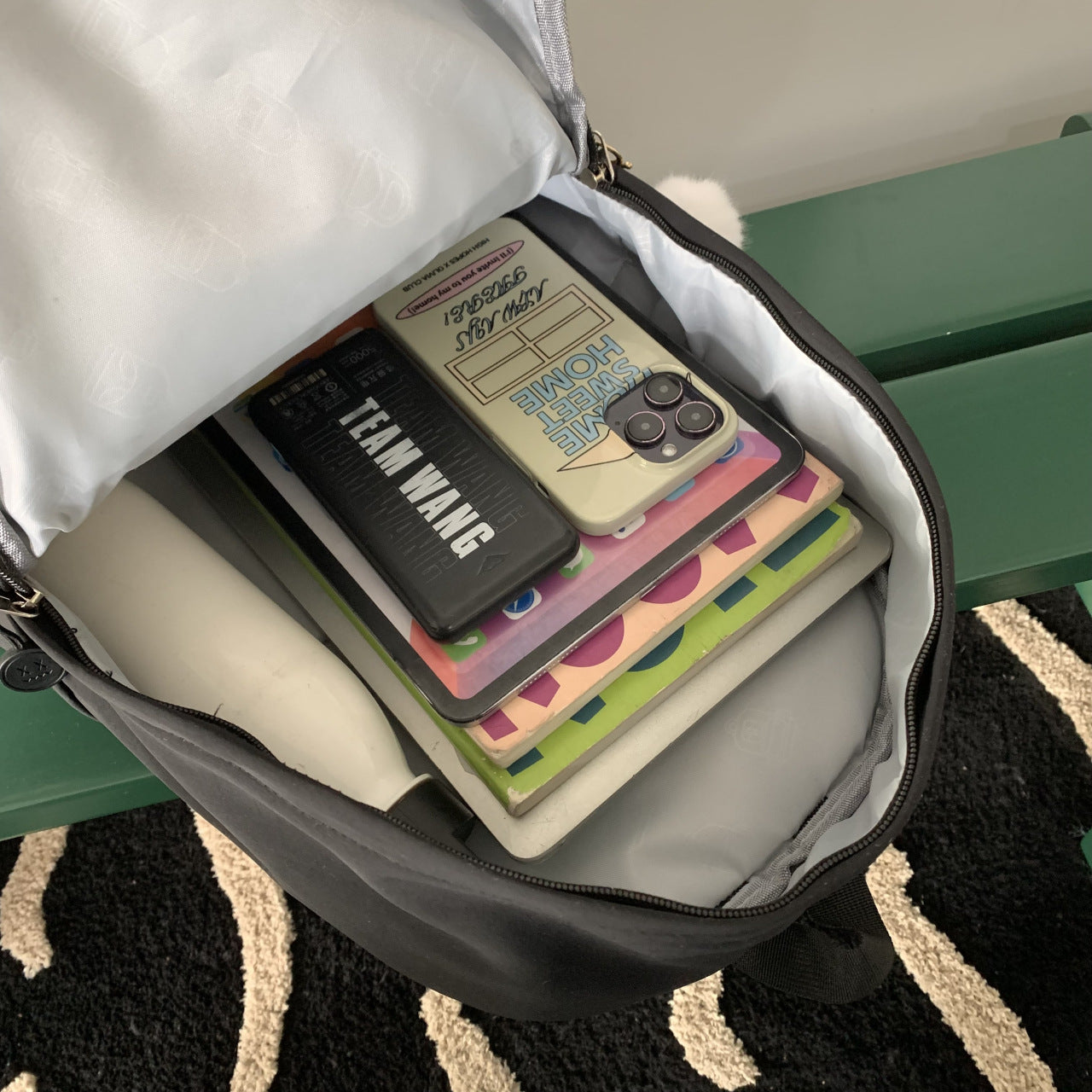Praktischer Rucksack mit Farbenfrohen Applikationen Brehn