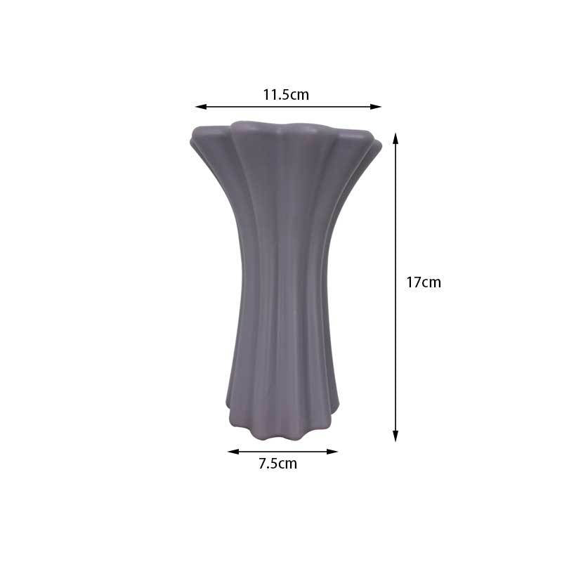 Skulptierte dekorative Blumenvase Brehn