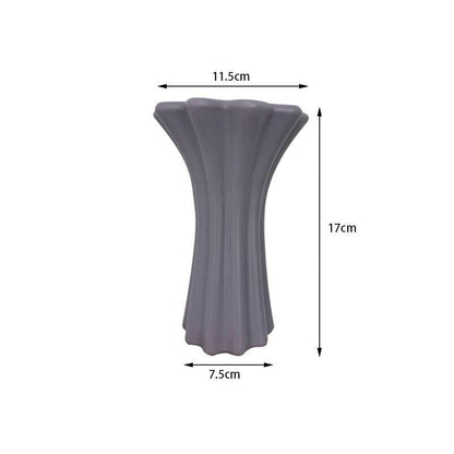 Skulptierte dekorative Blumenvase Brehn