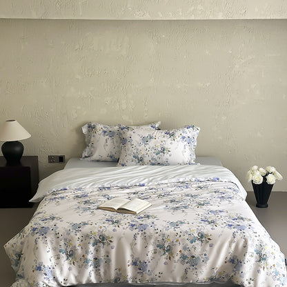Luxuriöses Satin-Bettwäsche-Set mit floralem Aquarellprint und seidig-glänzendem Finish