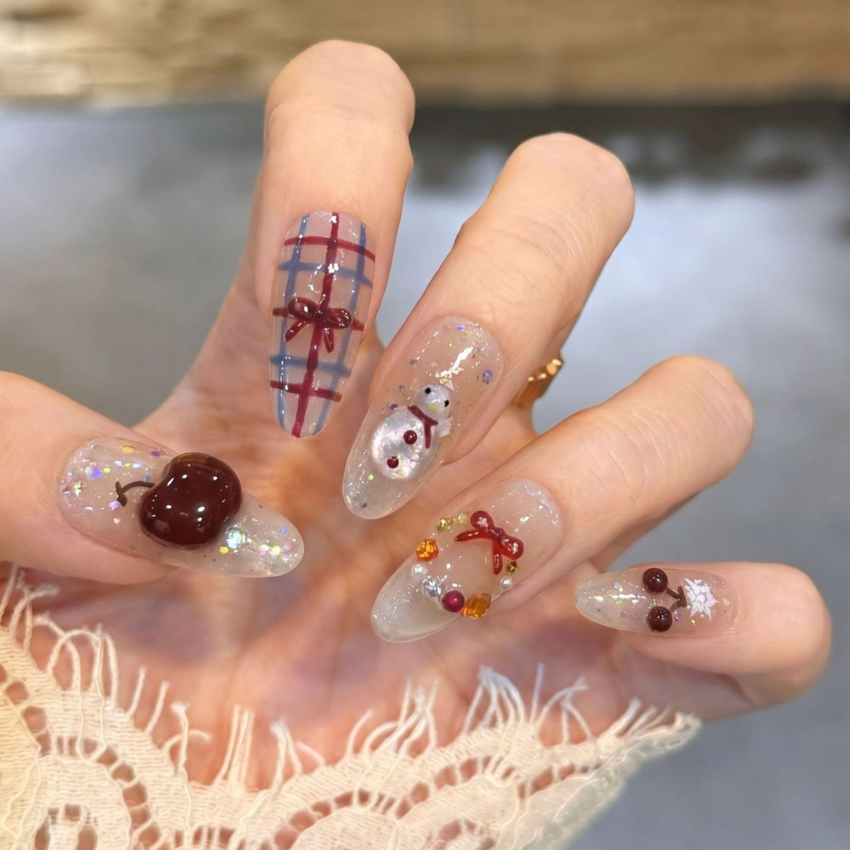 Winter-Themed Press-On Nail Art Set Brehn