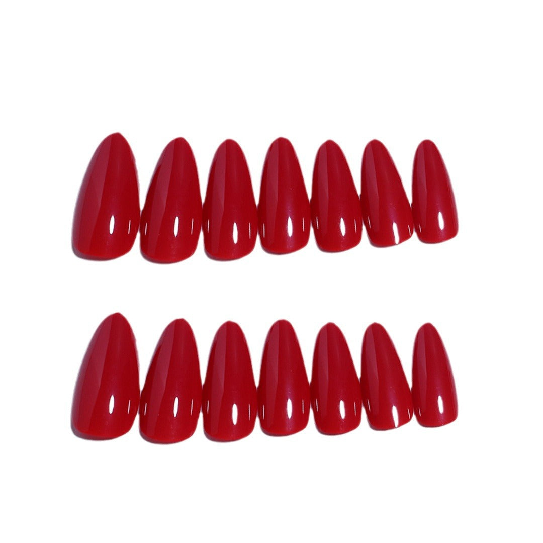 Glänzendes Stiletto Press-On Nagelset mit langlebigem Kleber Brehn