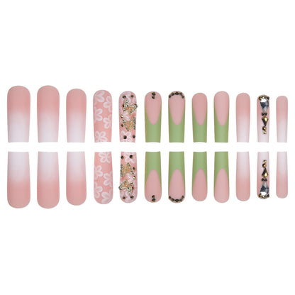 Blumengestützte Press-On Nail Art Brehn
