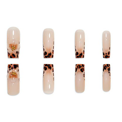 Premium dekorative Press-On Nagelkunst mit Leopardenmuster-Akzenten Brehn