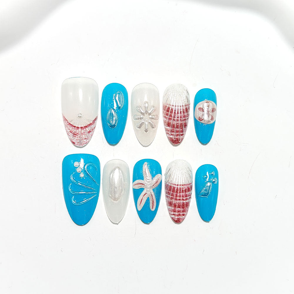 Kunstnägel mit Maritimem Design Brehn