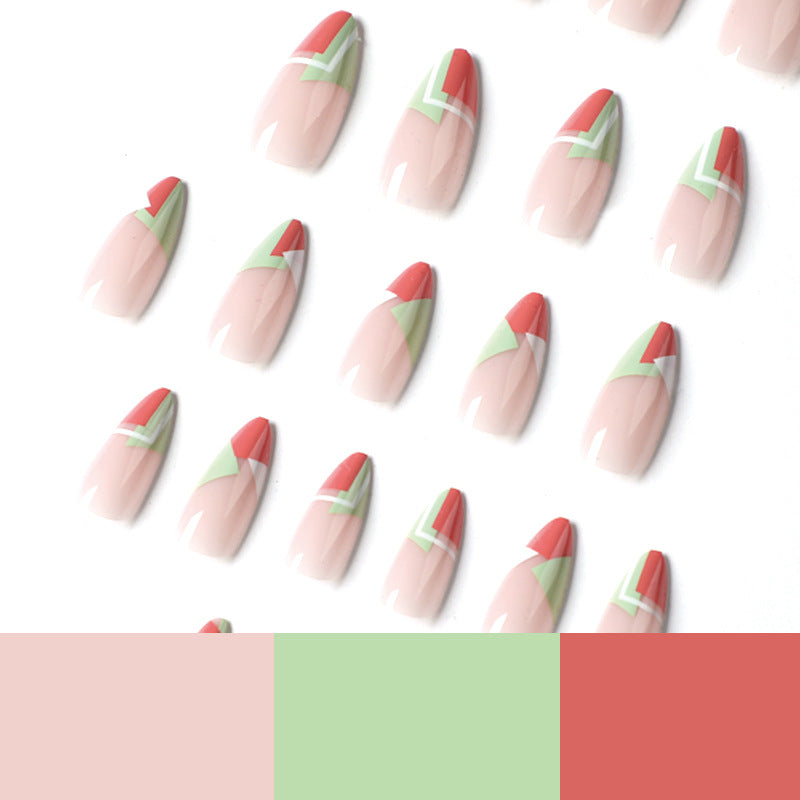 Kunstvolle Nailart im trendigen Design Brehn