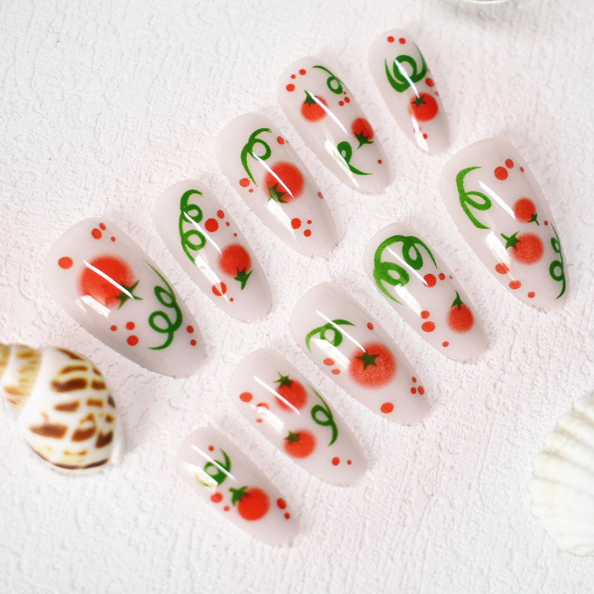 Themen Press-On Nagelkunst mit Tomatenmuster Brehn
