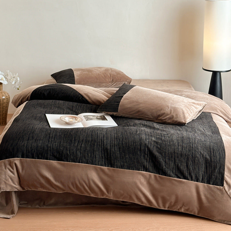 Luxuriöses Samt-Bettwäsche-Set mit floralem Relief und Satin-Rahmen