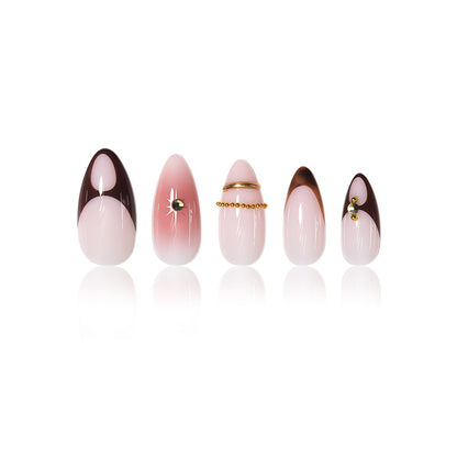 Glamouröse dekorative Press-on-Nagelkunst Brehn