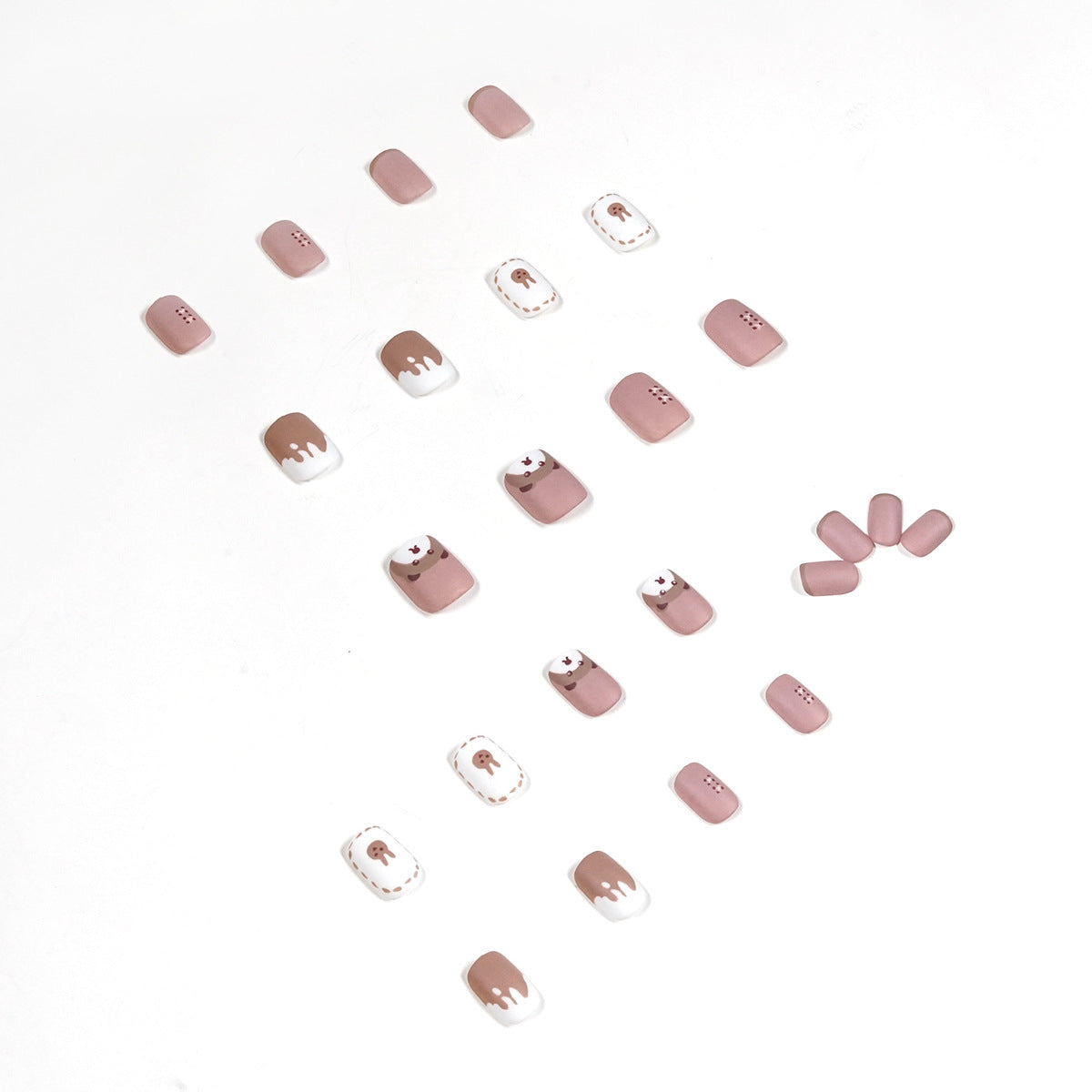 Kunstvolle Nagelkunst mit Bärenmotiv Brehn