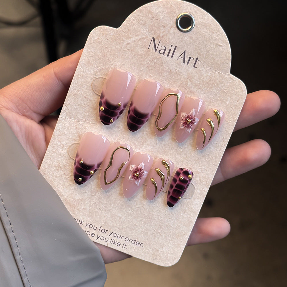 Künstlerisches Press-On-Nageldesign-Set Brehn