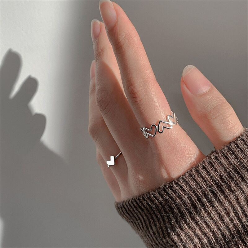 Elegante Herz- und Wellen Design Ring Brehn