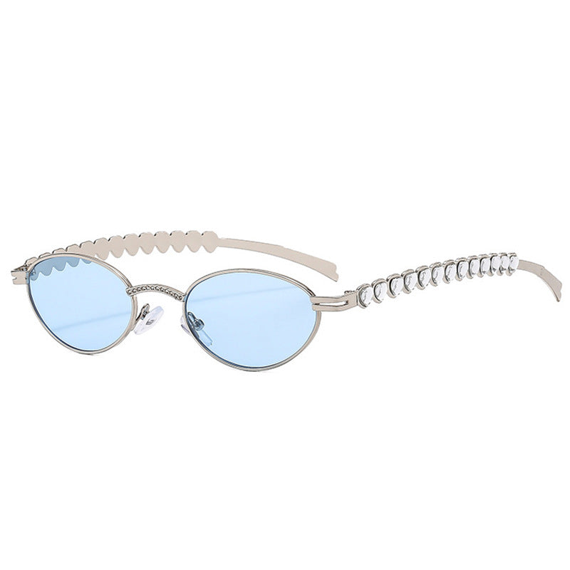 Damen modische Sonnenbrille mit dekorativem Rahmen und stilvollen Akzenten Brehn