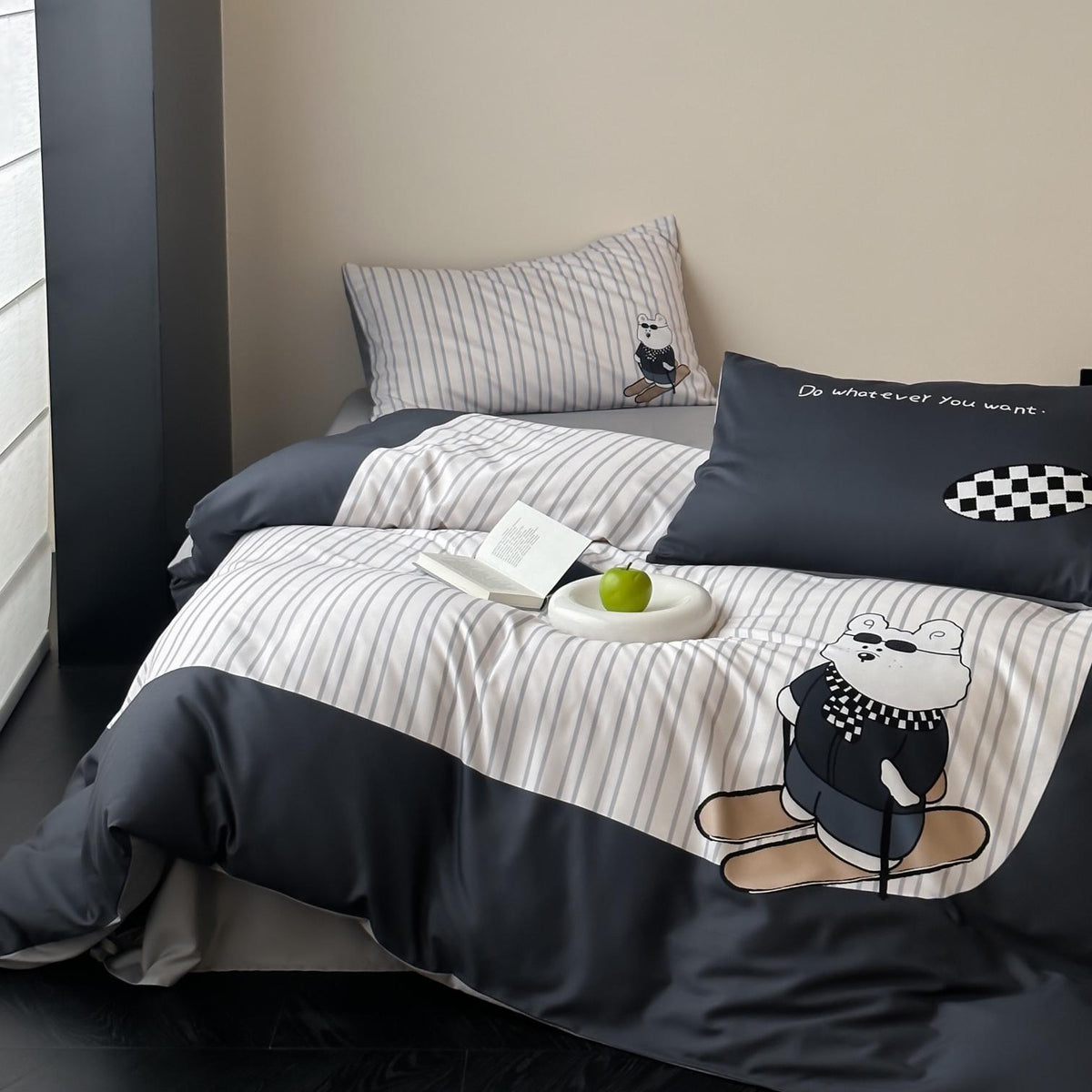 Bettwäsche-Garnitur aus Baumwollsatin mit Teddybär- und Frühstücks-Print