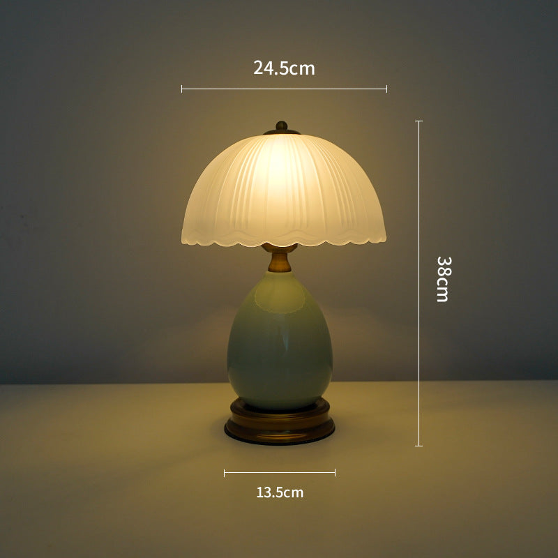 Elegante Keramik Tischlampe