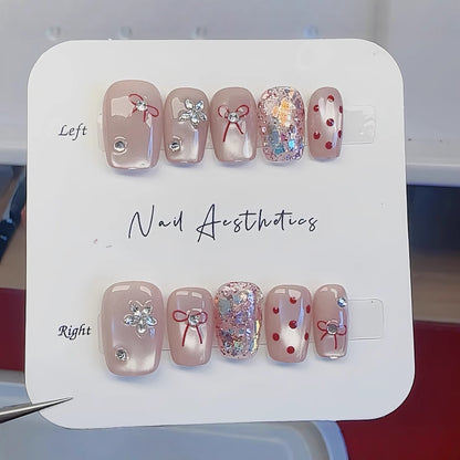 Dekorative Press-On Nagelkunst Brehn