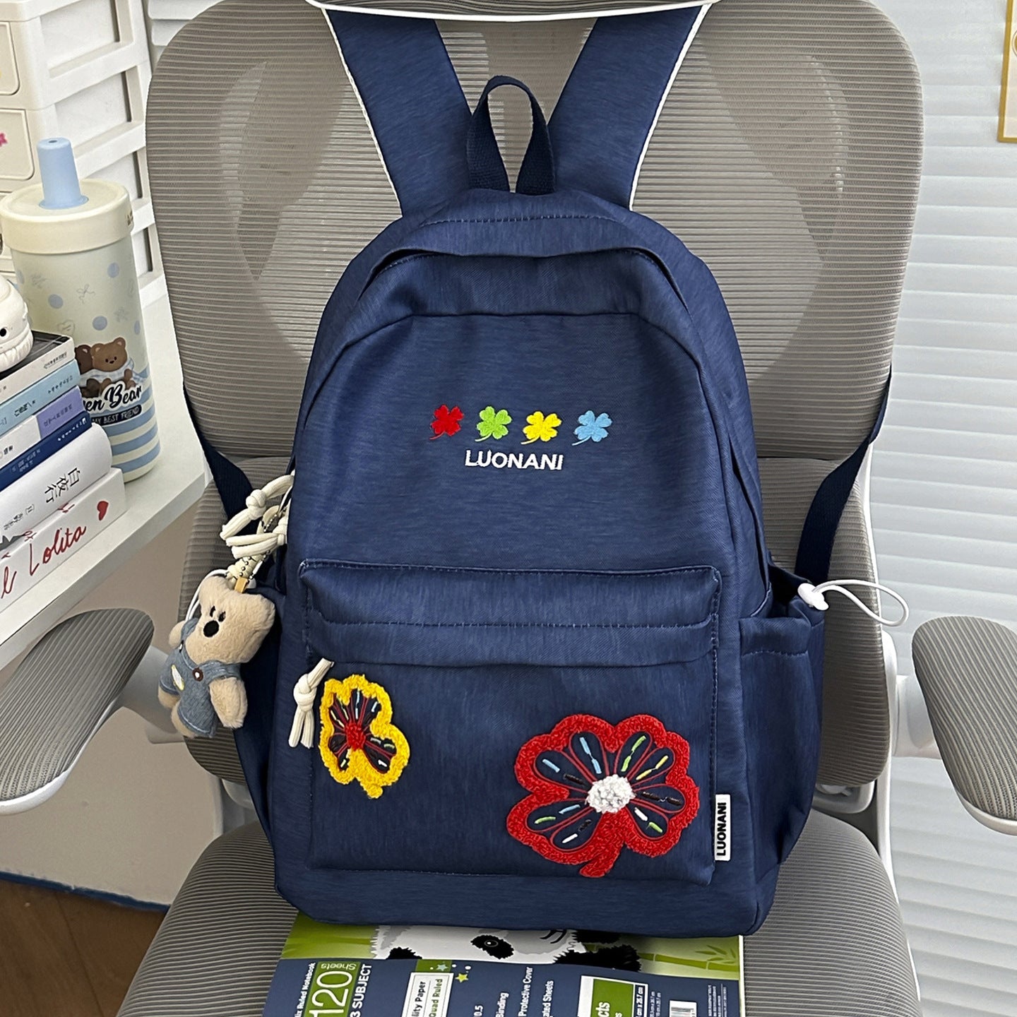 Bestickter floraler Design-Schulrucksack
