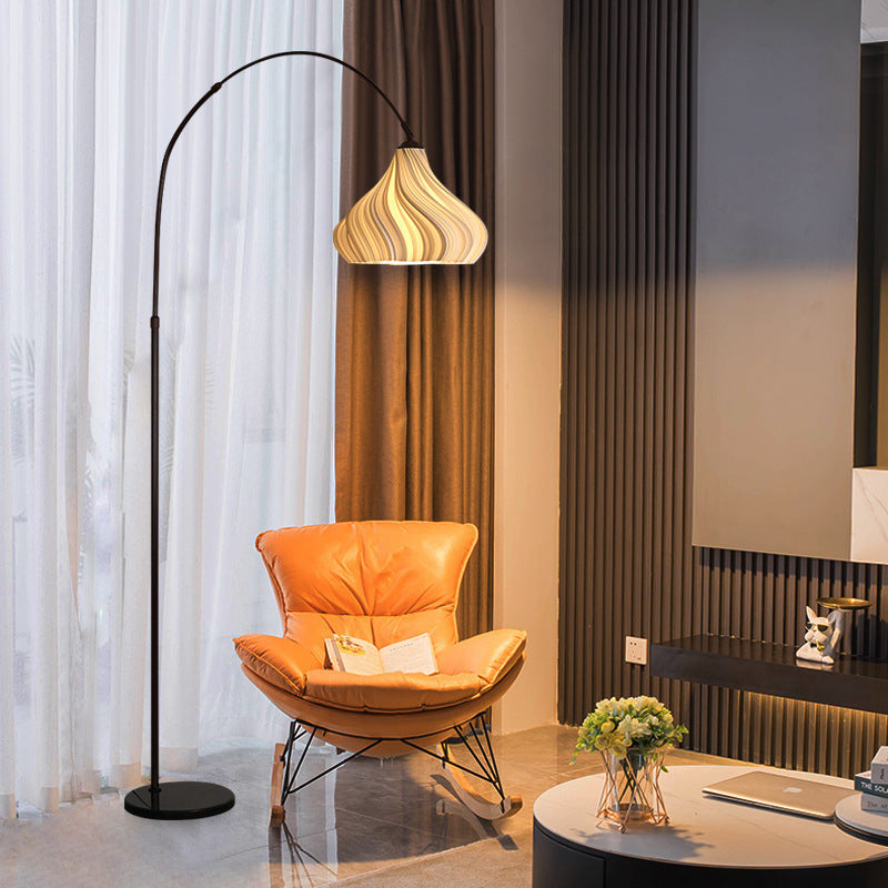 Stehlampe