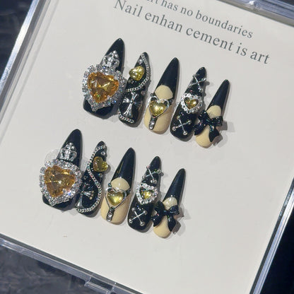 Luxuriöse dekorative Nagelspitzen