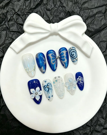 Dekorative Schmetterlings Press-On Nagelkunst Kollektion