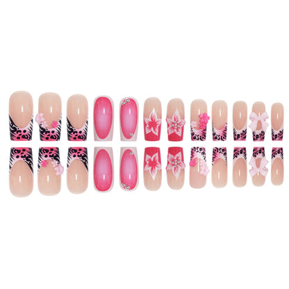 Künstlerisches Floral Press-On Nagelkunst Set Brehn